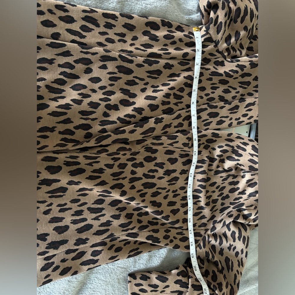Eesome Animal Print Jacket - Tan and Black - Women’s size s - Picture 8 of 11